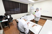 お弁当チラシ作成中